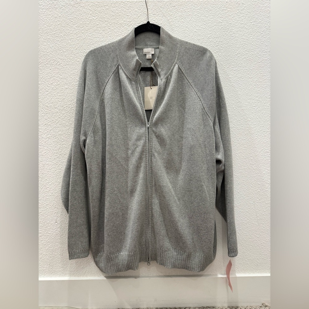 NWT - Caslon cardigan sweater. Gray. Zippered closure.